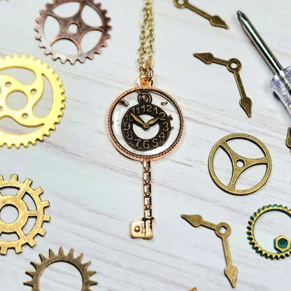 Timeless Antique Bronze Steampunk Key Necklace, Wheel Gear Pendant, Unique Handmade Jewelry, Unisex Accessory, Elegant & Distinctive Design