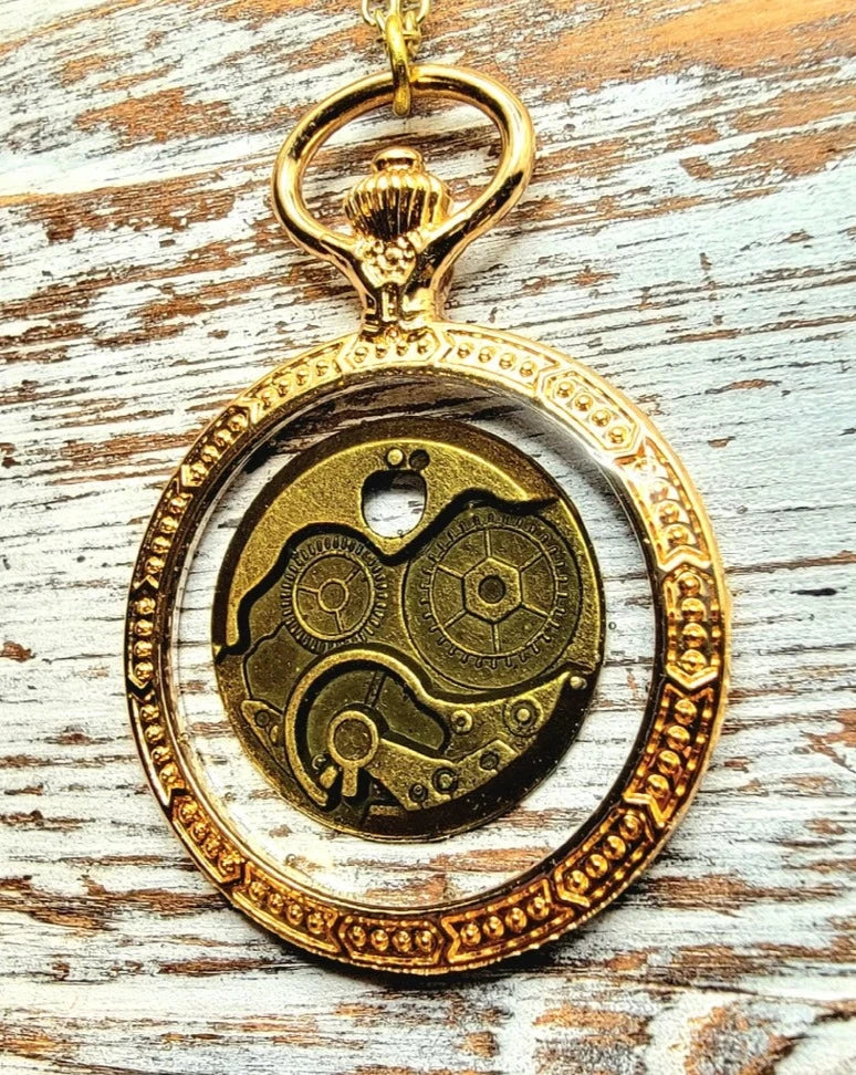 Elegant Victorian Style Steampunk Gear Necklace, Golden Pocket Watch Designed Pendant