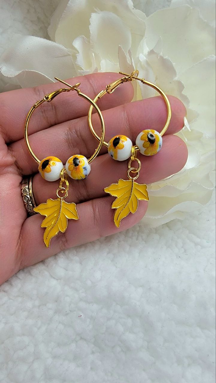 Pendientes de aro de girasol brillantes y llamativos, colgantes de hojas de otoño, accesorio de temporada cerúleo, joyas inspiradas en la naturaleza, boho chic único