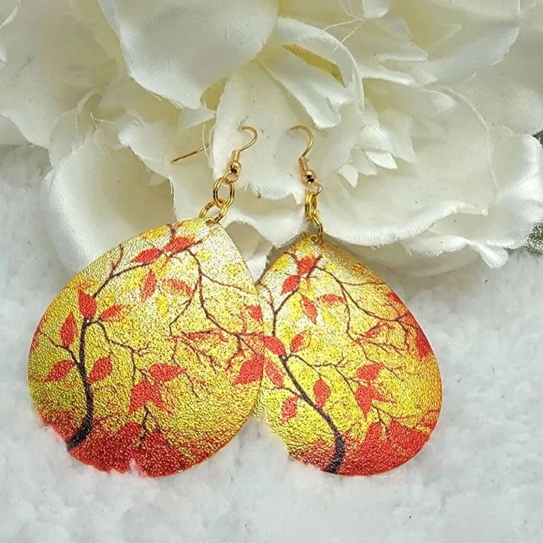 Autumn-Inspired Gold Leaf Teardrop Earring, Fall Color Palette Dangle, Women's Elegant Style Jewelry, Contemporary Style,  Fashion Forward