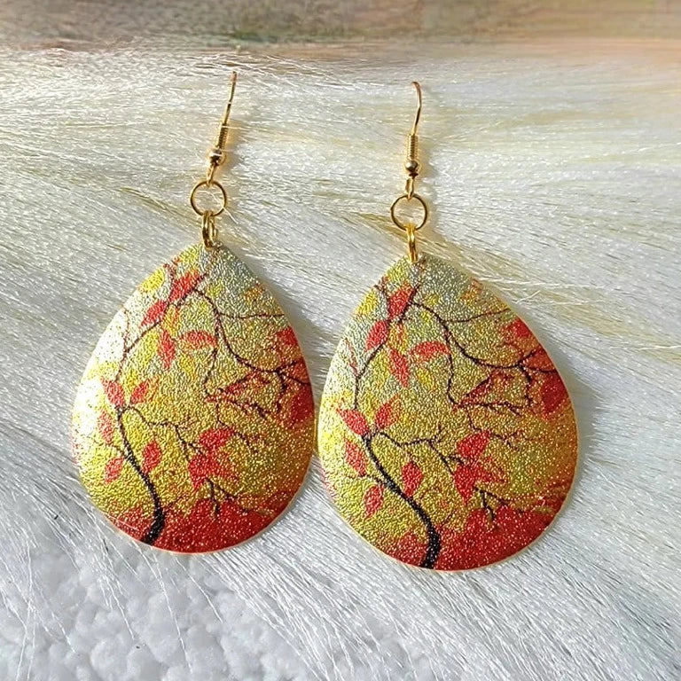 Autumn-Inspired Gold Leaf Teardrop Earring, Fall Color Palette Dangle, Women's Elegant Style Jewelry, Contemporary Style,  Fashion Forward