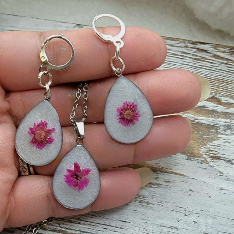 Teardrop Real Flower Necklace and Earrings Set, Pressed Resin Dangle, Real Foliage Jewelry, Unique Nature-Inspired Design, Stainless Steel