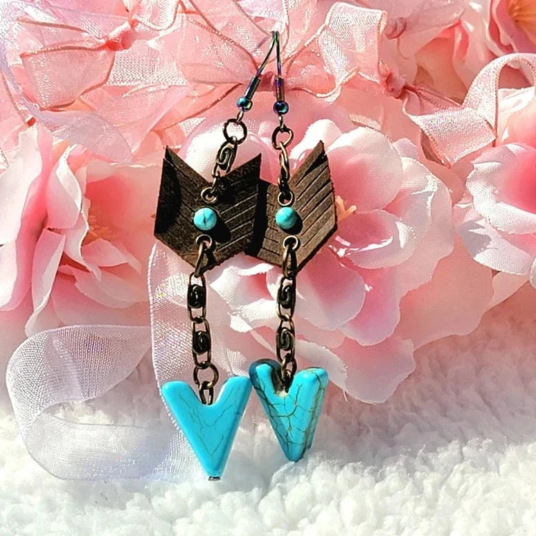 Boucles d’oreilles Faux Turquoise Arrow Head, Bijoux amérindiens, Accessoire de design rustique, Bijoux Flair du Sud-Ouest, Long Rodeo Dangle