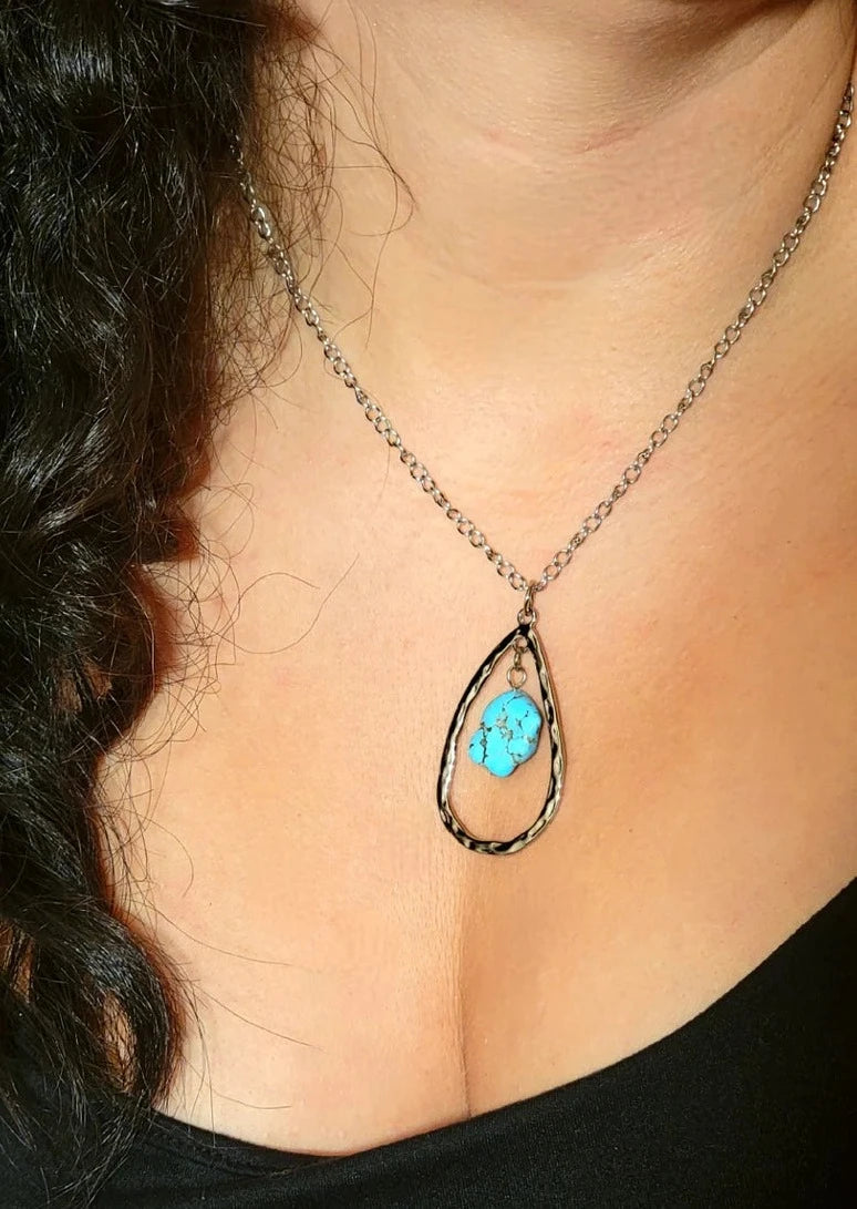 Teardrop-Shaped Faux Turquoise Stone Necklace, Southwestern Inspired Pendant, Versatile & Easy-to-Pair Jewelry, Talisman of Protection