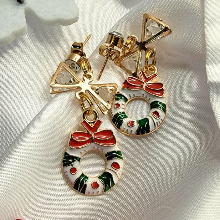 White Christmas Wreath Earrings with Sparkle, Dazzling Holiday Festive Jewelry,  Elegant Yuletide Fashion, Timeless Handcrafted Winter Glam