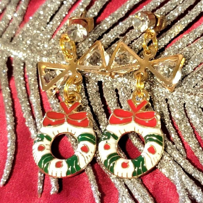 White Christmas Wreath Earrings with Sparkle, Dazzling Holiday Festive Jewelry,  Elegant Yuletide Fashion, Timeless Handcrafted Winter Glam