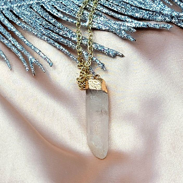 Smokey White Necklace, Elegant Dagger Shaped Crystal Pendant, Minimalist Jewelry for Everyday Wear