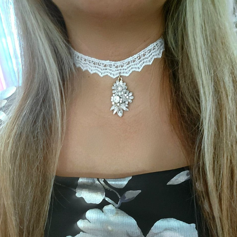 Thick White Lace Choker with Floral Rhinestone Pendant, Mirrorlike Accessory