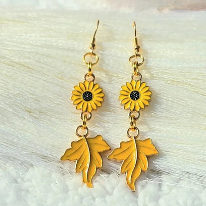 Pendiente de hoja de arce amarilla y girasol amarillo, colgante de hoja delicada, joyería amante de la naturaleza, joyería de otoño, diseño inspirado en la naturaleza, moda de otoño