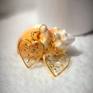 Authentic Seashell Beach Earrings, Heart-Shaped Seashell Earrings