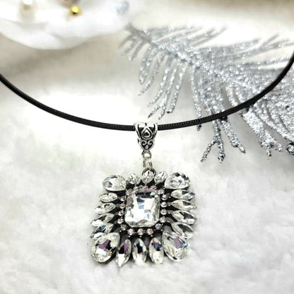 Marquise & Pear-Cut Design Necklace, Elegant Rhinestone Statement Choker, Modern Mirror Aesthetic Pendant