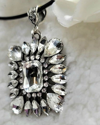 Marquise & Pear-Cut Design Necklace, Elegant Rhinestone Statement Choker, Modern Mirror Aesthetic Pendant