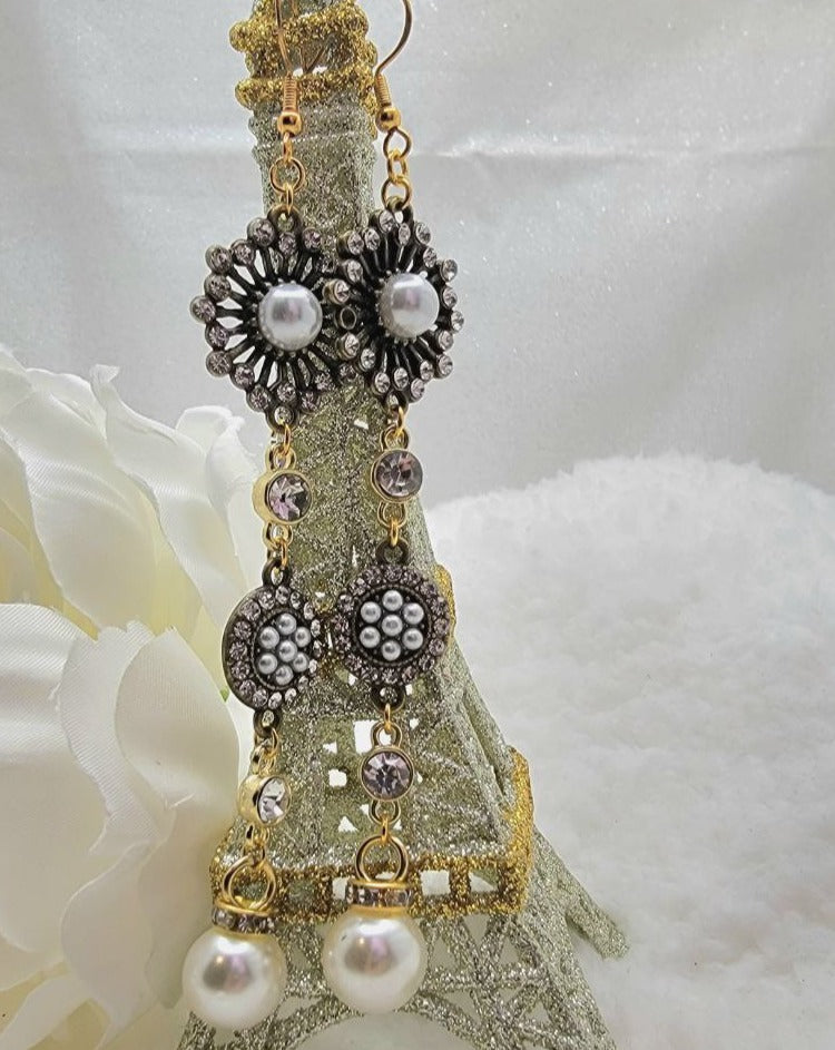 Elegant Cameo & Pearl Earrings, Vintage-Inspired, Timeless Elegance with a Modern Twist