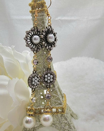 Elegant Cameo & Pearl Earrings, Vintage-Inspired, Timeless Elegance with a Modern Twist